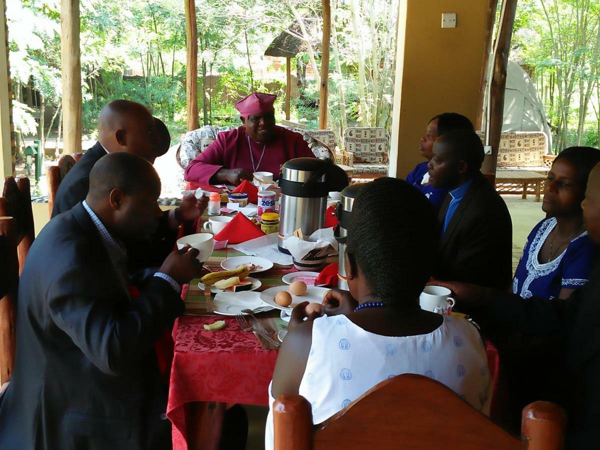 Irungu Forest Safari Lodge Katunguru Buitenkant foto